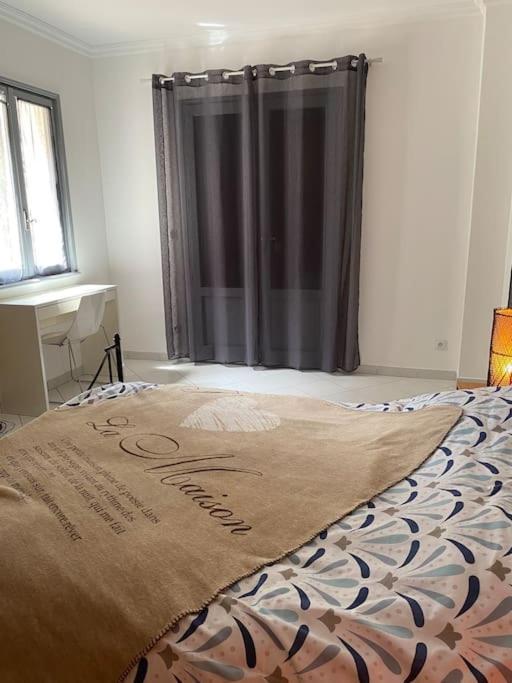 Villa Serenice - F2 Au Calme, Climatise, Wifi Et Parking Gratuit 外观 照片