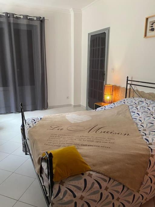 Villa Serenice - F2 Au Calme, Climatise, Wifi Et Parking Gratuit 外观 照片